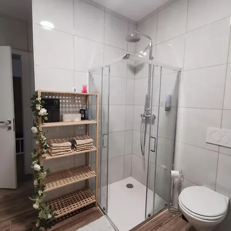 Apartma Lipa *